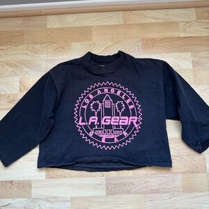 Vintage LA gear cropped three quarter inch shirt. Great condition and a size M